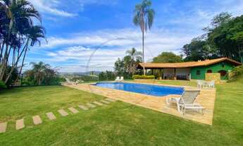 Imagem: Linda Chácara à Venda em Condomínio Fechado