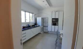 Imagem 2: Casa de Esquina e Condomínio