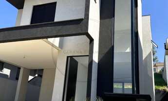 Imagem 2: Imperdível oportunidade: Casa de alto padrão com 3 suítes em condomínio de Atibaia-SP!