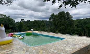 Imagem 3: Sítio à venda em Atibaia-SP, no Jardim Maracanã: 4 quartos, 1 suíte, 3 banheiros