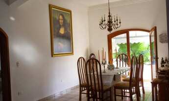 Imagem 5: Imperdível Casa à Venda em Atibaia-SP, Jardim Itaperi: 4 Quartos, 3 Suítes, 5 Banheiros, 5