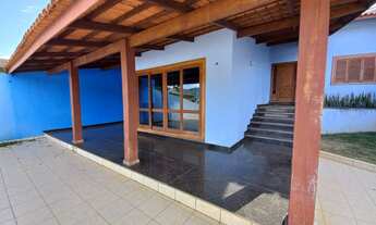 Imagem 2: Belíssima casa com piscina no Jardim Maristela em Atibaia-SP