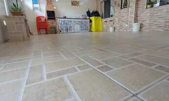 Imagem 2: Imóvel Espaçoso e Aconchegante com 2 Quartos e 2 Vagas de Garagem em Ocian, Praia Grande-S