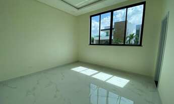 Imagem 3: TRANQUILIDADE E CONFORTO - CASA TÉRREA COM 3 SUÍTES E JARDIM DE INVERNO - CONDOMÍNIO PASSA