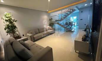 Imagem: Imóvel de luxo em condomínio no Tarumã