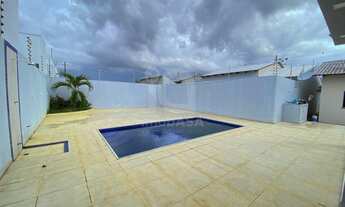 Imagem 2: Casa à venda em Manacapuru-AM: 2 quartos, 1 suíte, 2 salas, 3 banheiros, 5 vagas de garage