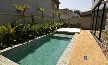 Imagem: Residência Exclusiva em Condomínio de