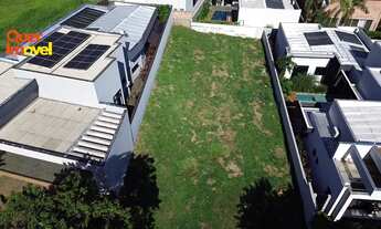 Imagem: Terreno de 619m² no Condomínio Arara Azul