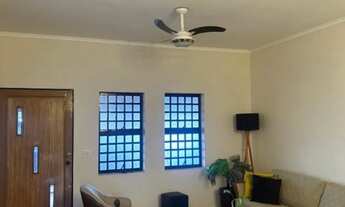 Imagem 2: Imperdível: Casa à venda em Ribeirão Preto-SP, bairro City Ribeirão, 3 quartos, 1 suíte, 2