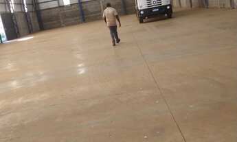 Imagem 7: Galpão Comercial com 3 Salas, 4 Banheiros e 10 Vagas de Garagem em Cravinhos-SP - 1.550,00