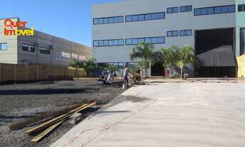 Imagem 2: Galpão Comercial com 3 Salas, 4 Banheiros e 10 Vagas de Garagem em Cravinhos-SP - 1.550,00