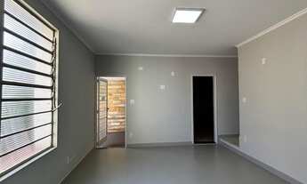 Imagem 6: Excelente Imóvel Comercial para Locação na Vila Seixas, Ribeirão Preto-SP: 3 Quartos, 2 Sa