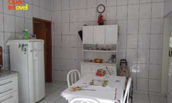 Imagem 7: Oportunidade imperdível! Edícula com 2 quartos, 2 banheiros, 4 vagas de garagem e 96m² em