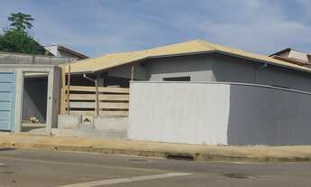 Imagem: CASA RECÉM CONSTRUÍDA NO BAIRRO SANTA