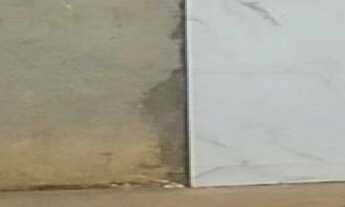 Imagem 2: CASA EM FASE DE PINTURA NO PARQUE REAL, COM 02 QUARTOS, SENDO 01 SUÍTE COM JARDIM DE INVER