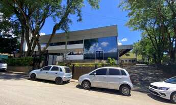 Imagem 2: Galpão Industrial de Alto Padrão para Locação em Vinhedo-SP, Bairro Santa Cândida: 8 Salas