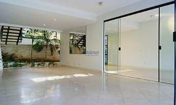 Imagem 5: Casa de Luxo em Condomínio: 4 Quartos, 4 Suítes, 4 Salas, 6 Banheiros, 5 Vagas de Garagem