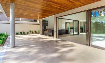 Imagem 3: Imponente residência em condomínio de luxo em Campinas-SP, com 4 suítes e 6 vagas de garag