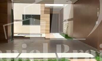 Imagem 1: Casa 3 dormitórios sendo 2 suítes, com Closet, Piscina e Churrasqueira