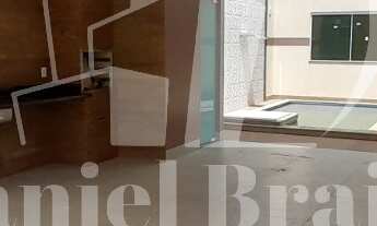 Imagem 2: Casa 3 dormitórios sendo 2 suítes, com Closet, Piscina e Churrasqueira