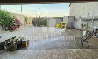 Imagem 2: Casa com 4 quartos na Morada da Lua