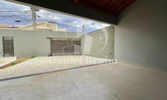 Imagem 3: Casa de três quartos pra locação no bairro Renato Gonçalves