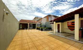 Imagem: Casa de três quartos para locação no