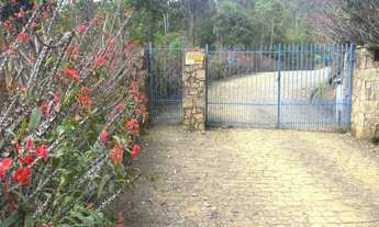 Imagem 2: Casa de alto padrão com 4 quartos em setor sossegado e agradável da cidade