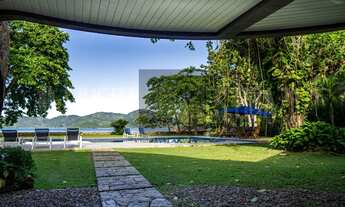 Imagem 4: Casa na Praia Domingas Dias, Em frente o Mar com 5 suítes