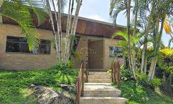 Imagem 4: Casa de luxo em condomínio à venda em Ubatuba-SP, bairro Toninhas - 4 quartos, 3 salas, 7