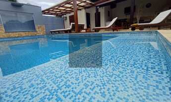 Imagem 3: Casa em Condomínio de Luxo em Ubatuba-SP, Bairro Horto: 4 Quartos, 2 Suítes, 2 Salas, 3 Ba