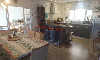 Imagem 3: Casa em Condomínio de Luxo em Caçapava-SP: 3 Quartos, 1 Suíte, 2 Salas, 3 Banheiros, Garag