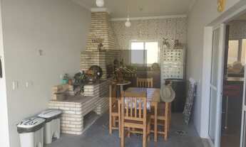 Imagem 7: Casa em Condomínio de Luxo em Caçapava-SP: 3 Quartos, 1 Suíte, 2 Salas, 3 Banheiros, Garag