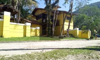Imagem: Casa à venda em Ubatuba-SP, na Praia Dura