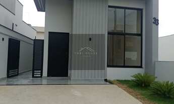 Imagem: Casa de 3 quartos com suíte em condomínio