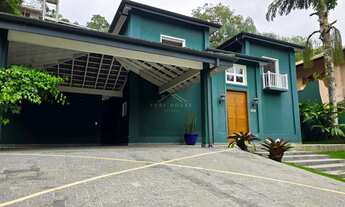 Imagem 4: Casa em Condomínio de Luxo em Domingas Dias, Ubatuba-SP - 4 Suítes, 3 Salas, 7 Banheiros