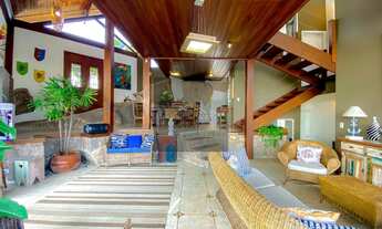 Imagem 6: Casa de luxo em condomínio à venda em Ubatuba-SP, bairro Toninhas: 4 quartos, 4 suítes, 1
