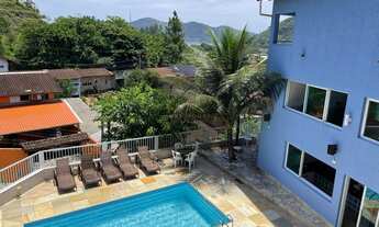 Imagem 2: Casa à Venda em Ubatuba-SP, Praia do Perequê Mirim: 4 quartos, 4 suítes, 3 salas, 5 banhei