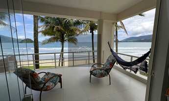 Imagem: Casa triplex em condomínio na Praia do