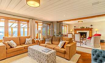 Imagem 4: Casa em Condomínio à Venda em Campos do Jordão-SP, Sunset Boulevard: 6 Quartos, 4 Suítes