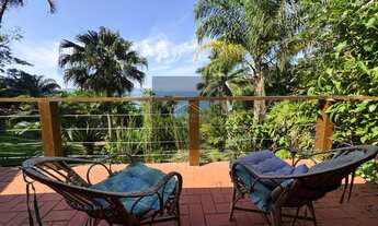 Imagem 2: Casa à venda em Ubatuba-SP, bairro Fortaleza: 5 quartos, 2 suítes, 2 salas, 4 banheiros, 5