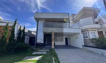 Imagem: Casa em condomínio à venda em Caçapava-SP