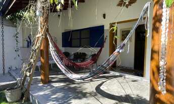 Imagem 2: Casa à venda em Ubatuba-SP, bairro Ubatumirim, com 2 quartos, 1 sala, 2 banheiros e 84,50