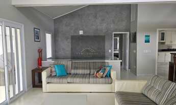 Imagem 2: Casa de Luxo à Venda em Condomínio em Ubatuba-SP, Santa Rita 4 Quartos, 4 Suítes, 3 Salas