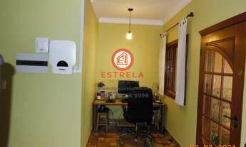 Imagem 3: Imóvel sofisticado em Jacareí-SP: casa de 4 quartos, 1 suíte, 2 salas, 4 banheiros, 3 vaga