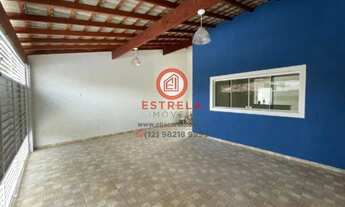 Imagem 1: Imperdível casa à venda em Jacareí-SP, Centro: 3 quartos, 1 suíte, sala, 2 banheiros, 2 va