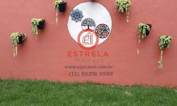 Imagem 2: Casa em Condomínio à Venda em Jacareí-SP - 3 quartos, 1 suíte, 2 salas, 4 vagas, 220m² - L