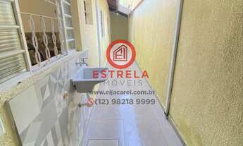 Imagem 2: Casa em Condomínio à Venda em Jacareí-SP - 2 Quartos, 1 Suíte, 86m² e 2 Vagas no Parque Sa