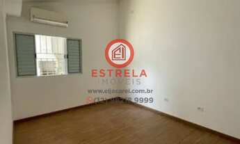 Imagem 3: Imperdível casa à venda em Jacareí-SP, Centro: 3 quartos, 1 suíte, sala, 2 banheiros, 2 va