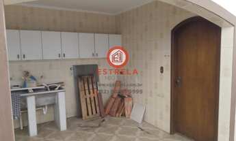 Imagem 5: Casa de Alto Padrão para Venda ou Locação em Jacareí-SP, Jardim Santa Maria: 7 Quartos, 2